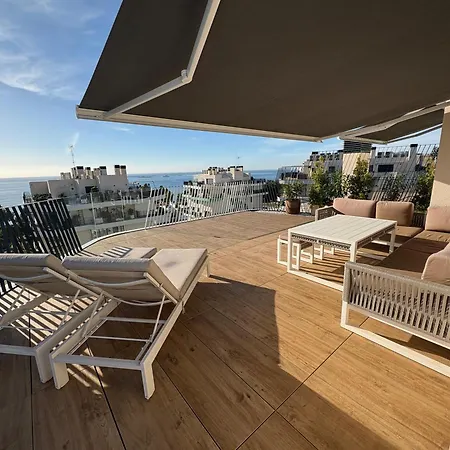 Atico Bay Apartment *